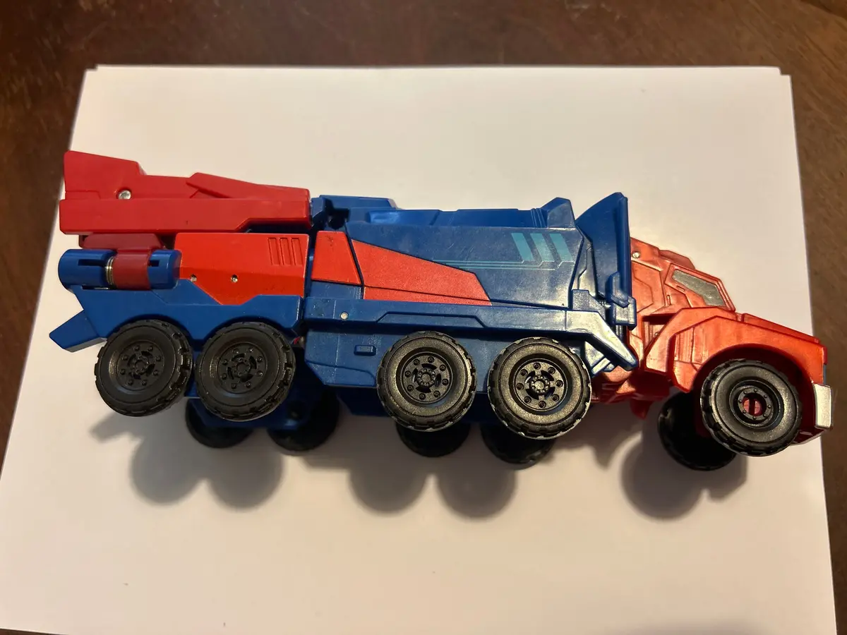 Tf Rid2015 Optimus Prime 3-Step Changer 1