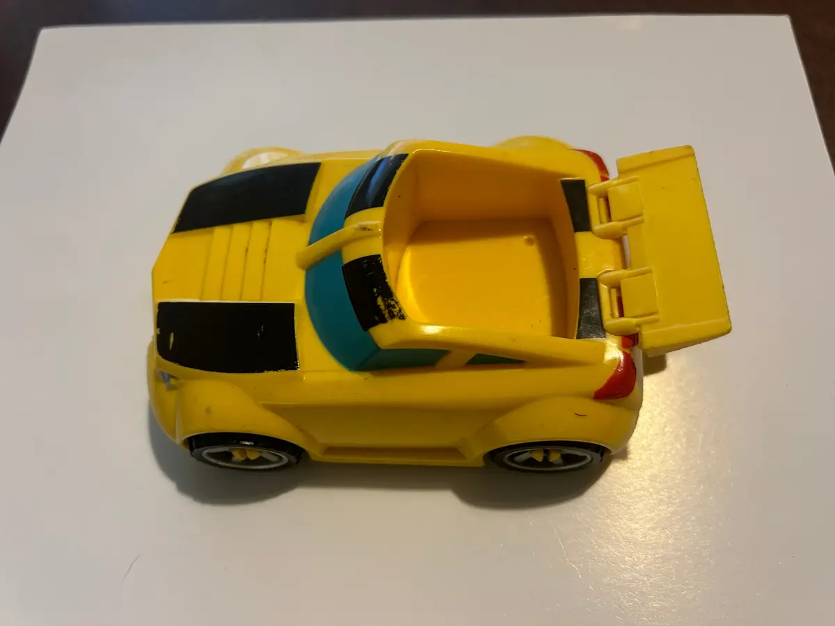 Tf Rescue Bots Bumblebee From Garage Playset 1