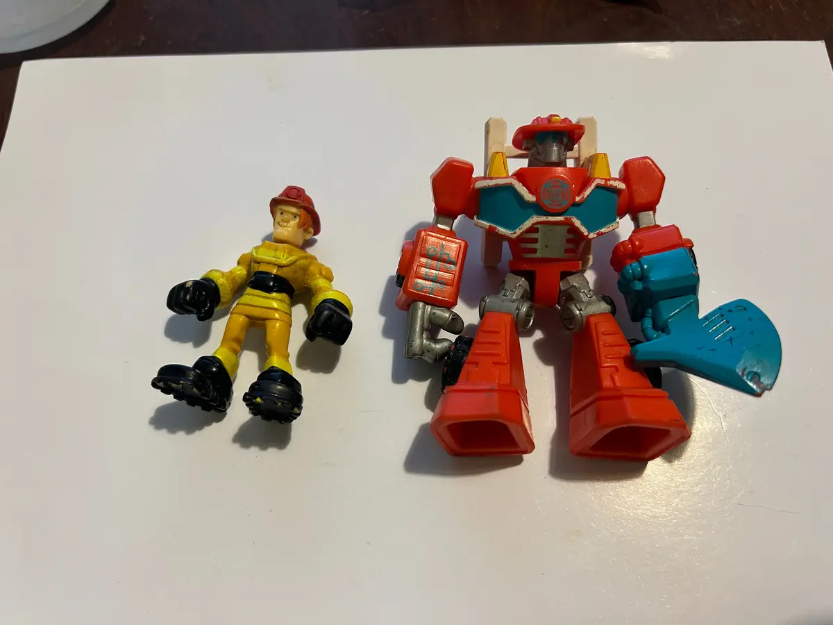 Tf Rescue Bots Heatwave & Kade Burns 1