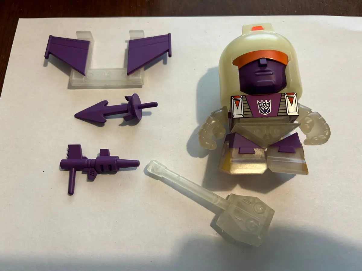 Tf Loyal Subjects Glow In The Dark Blitzwing 1