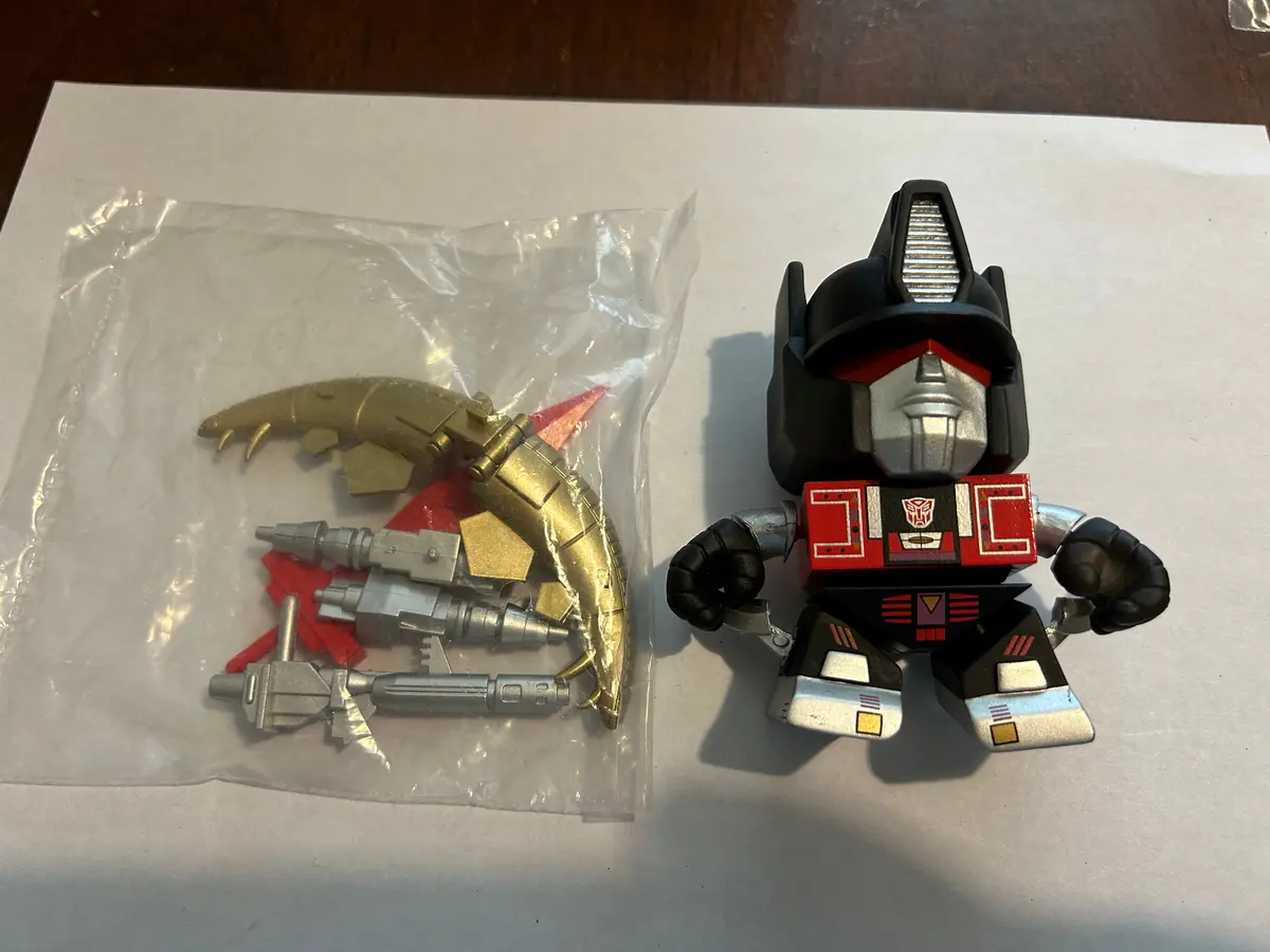 Tf Loyal Subjects Snarl Hot Topic Exclusive 1