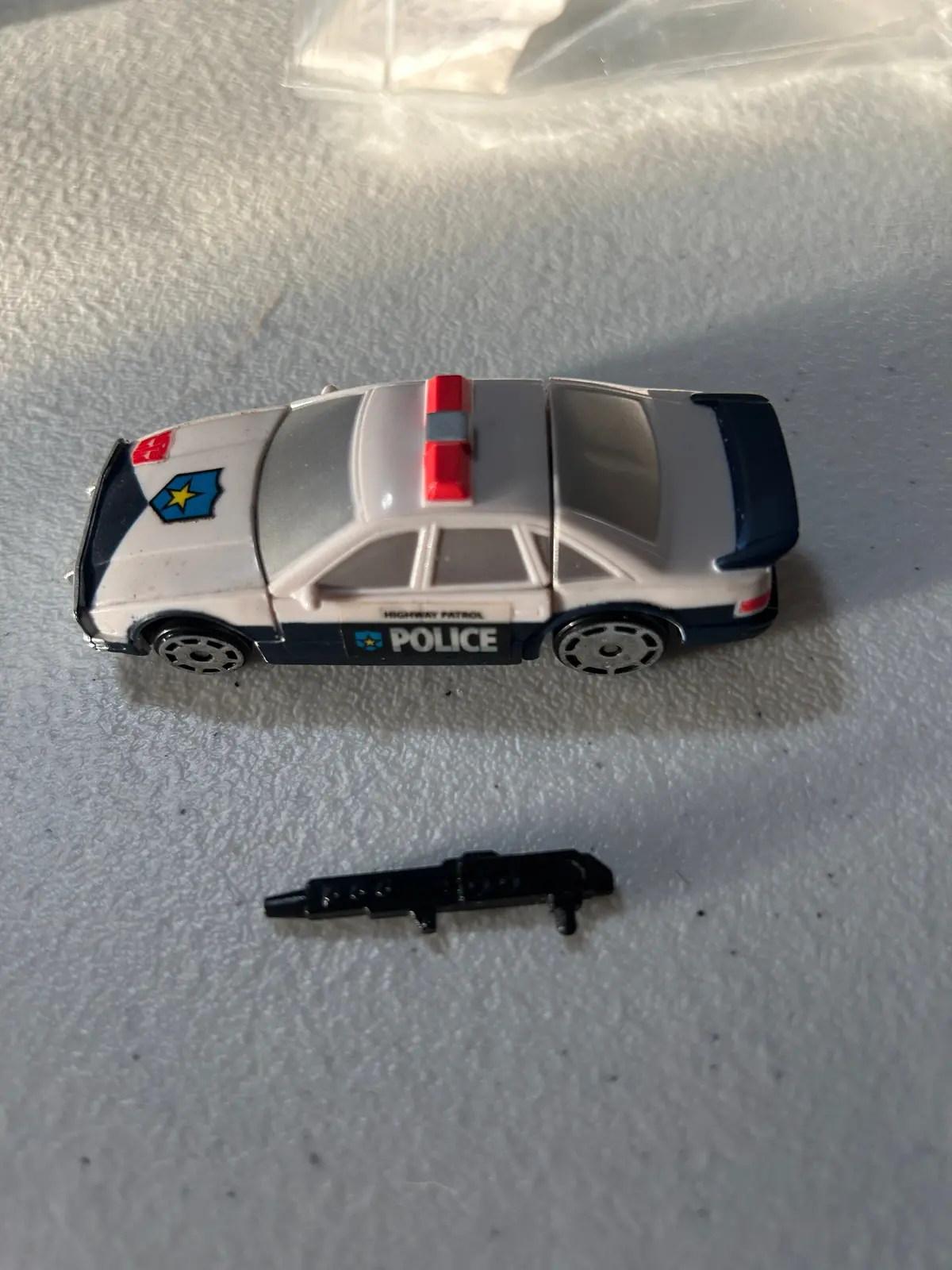 Tf Universe 1.0 Prowl Kb Toys Exclusive Spychanger 1