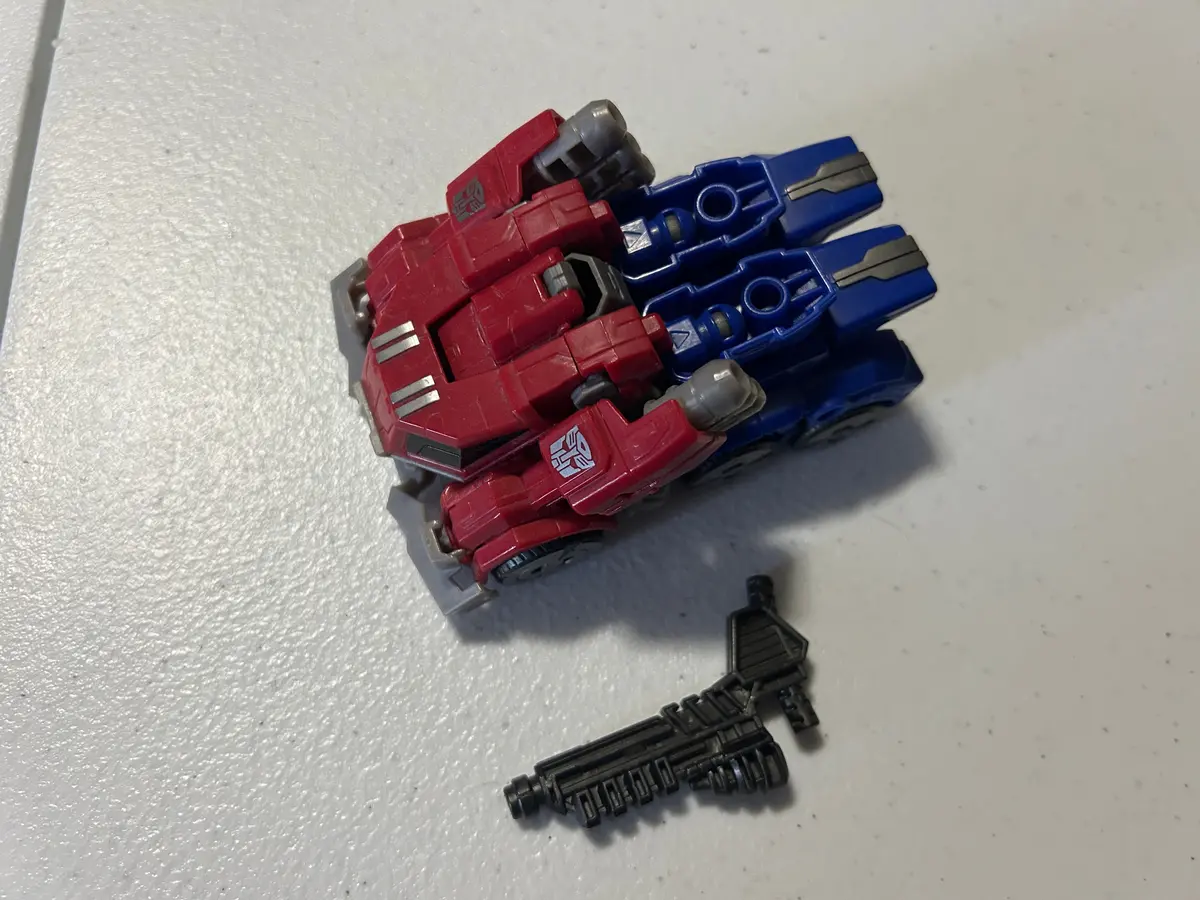 Tf Generations Optimus Prime (Foc) Dlx 1