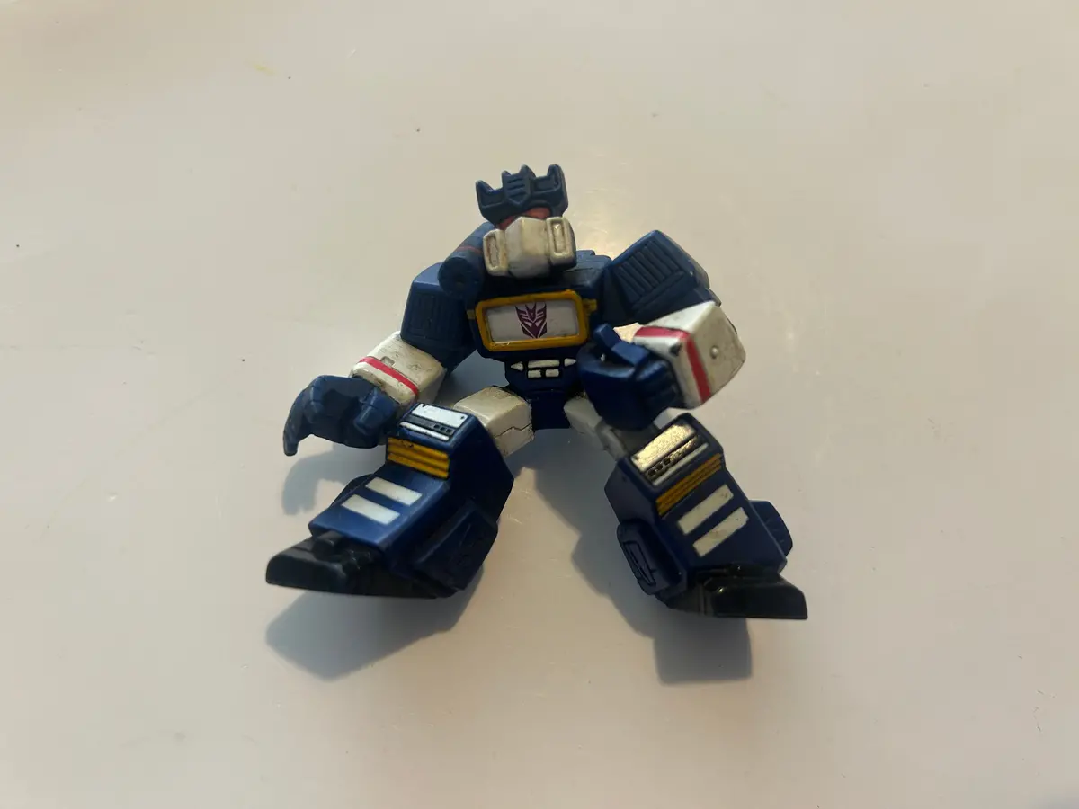 Tf Robot Heroes G1 Soundwave 1