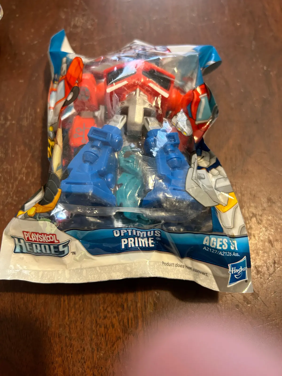 Tf Botcon  / Tfcc 2014 Exclusive Rescue Bots Optimus Prime Sealed 1