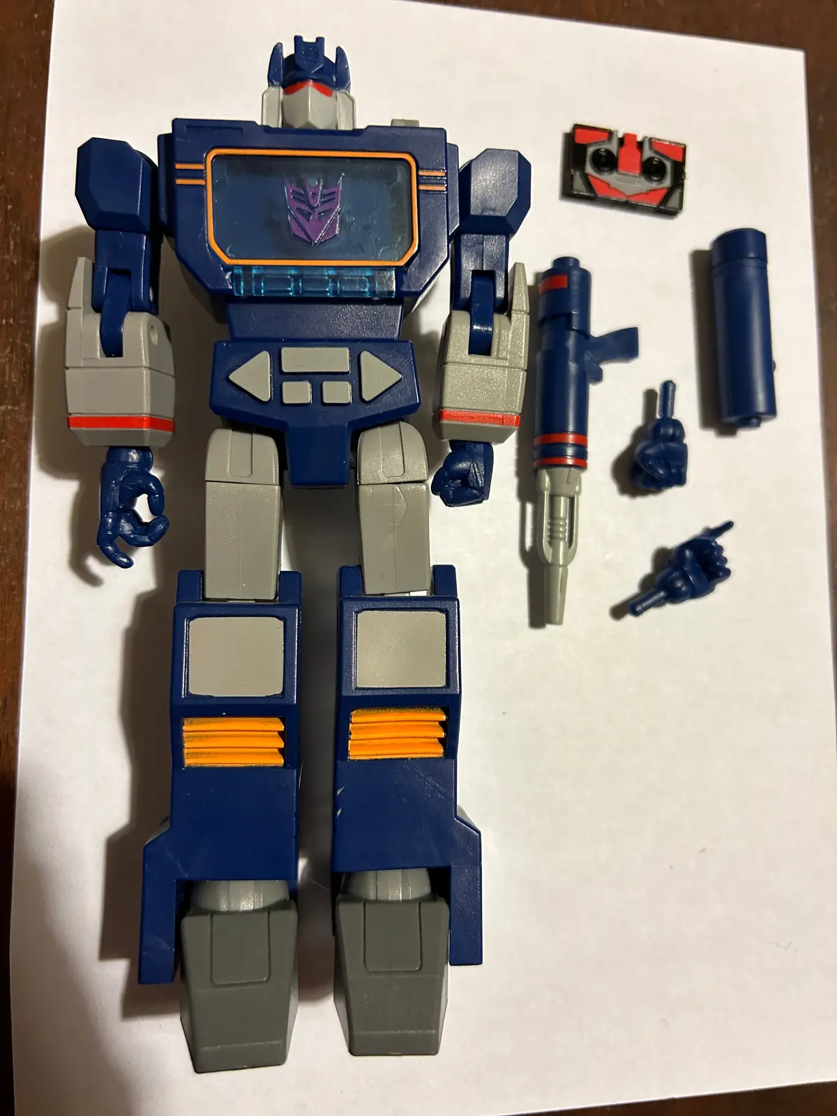 Tf R.E.D. Soundwave 1