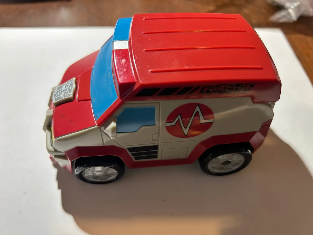Tf Animated Ratchet Bumper Battlers 1
