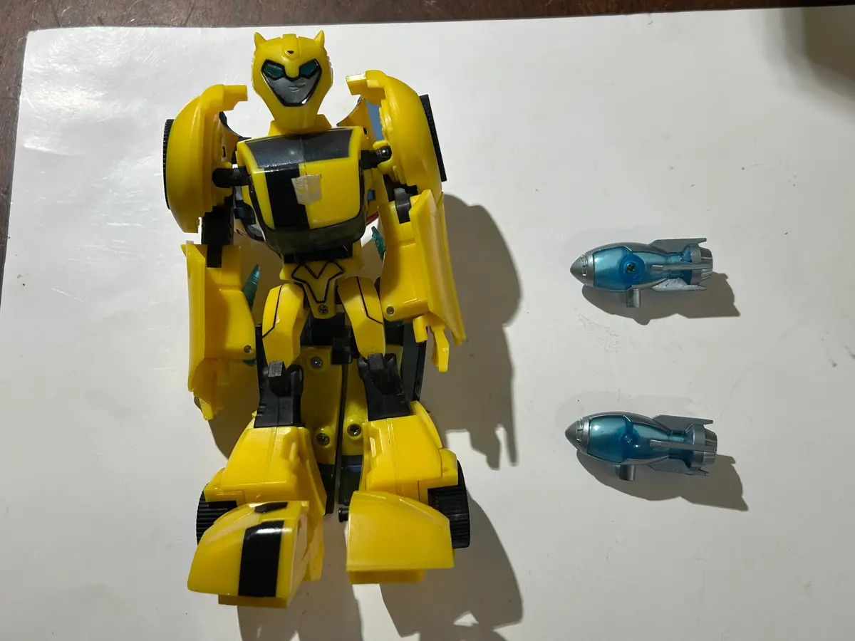 Tf Animated Bumblebee Deluxe 1