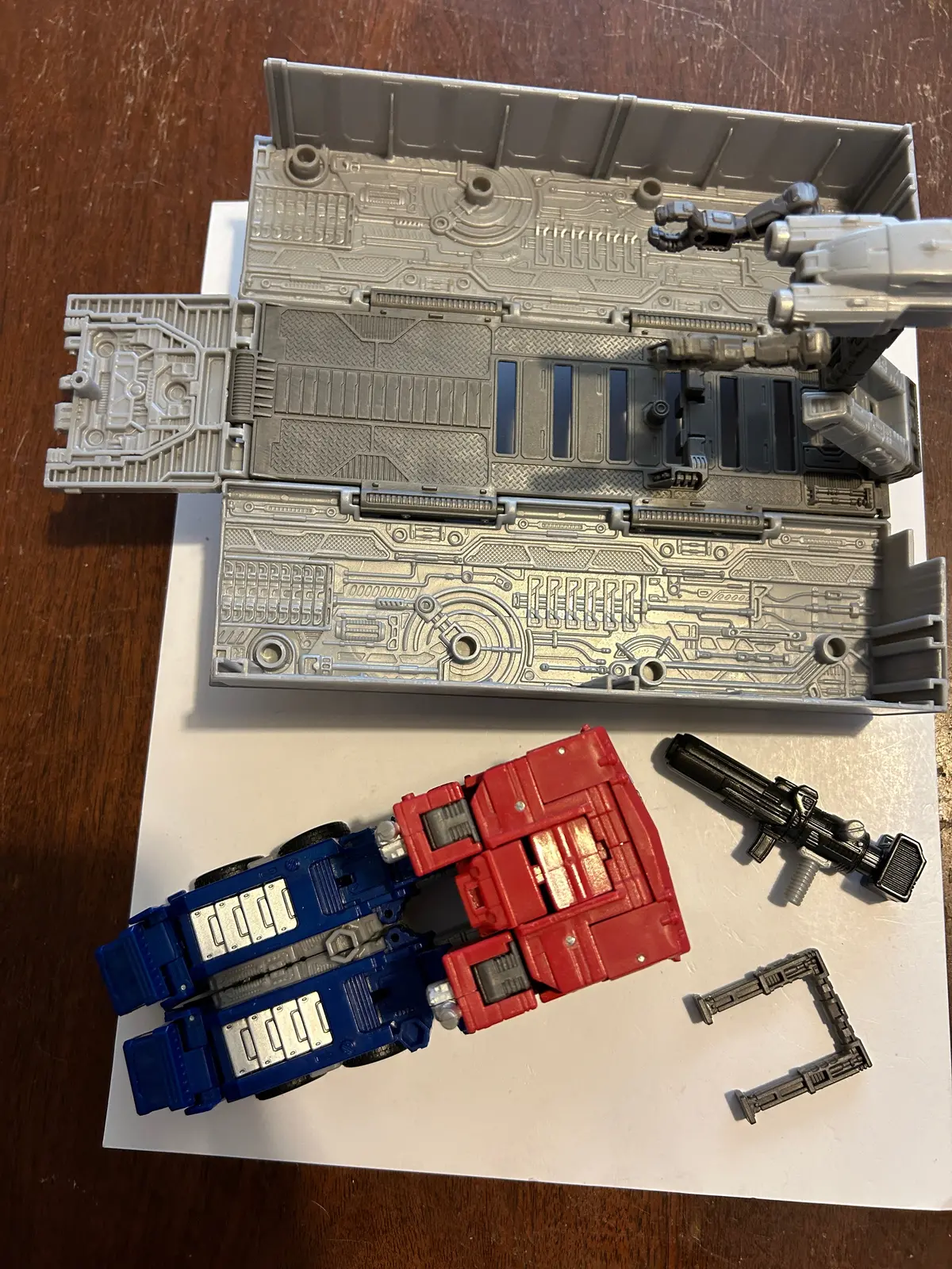 Tf Earthrise Optimus Prime 1