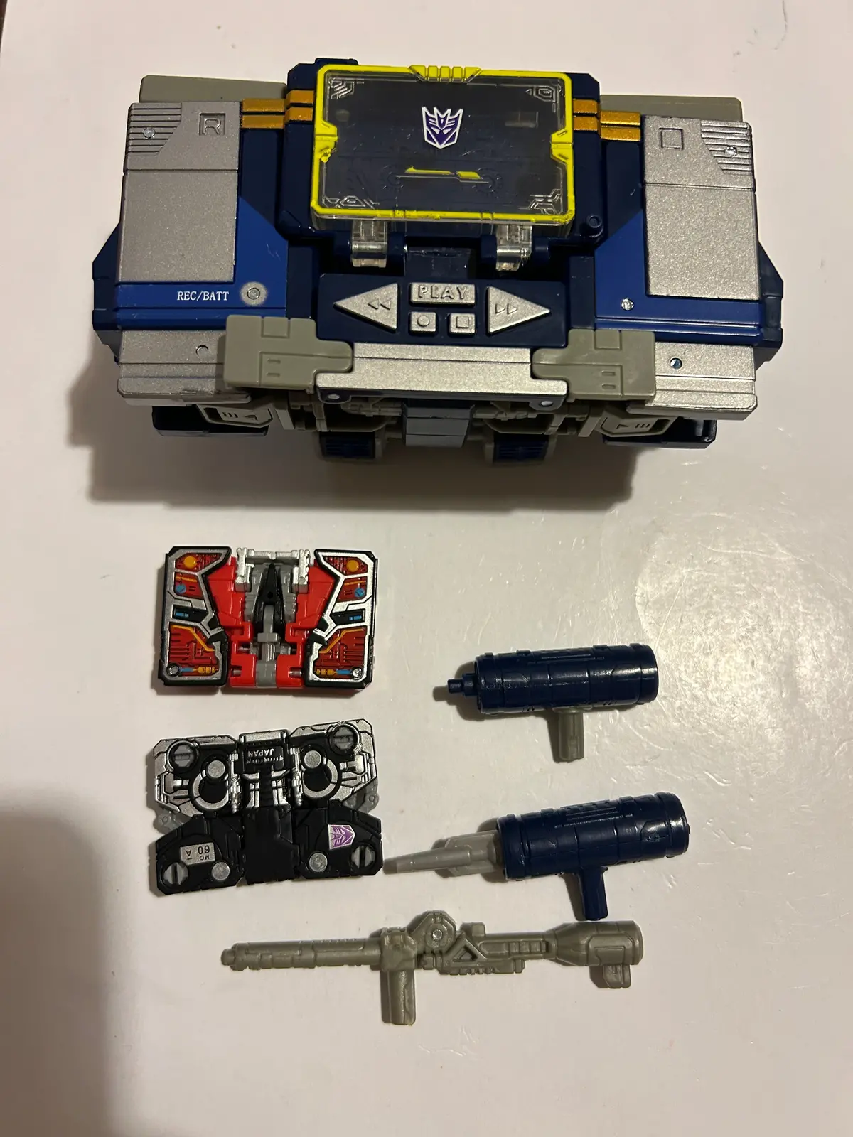 Tf Netflix Soundwave 1