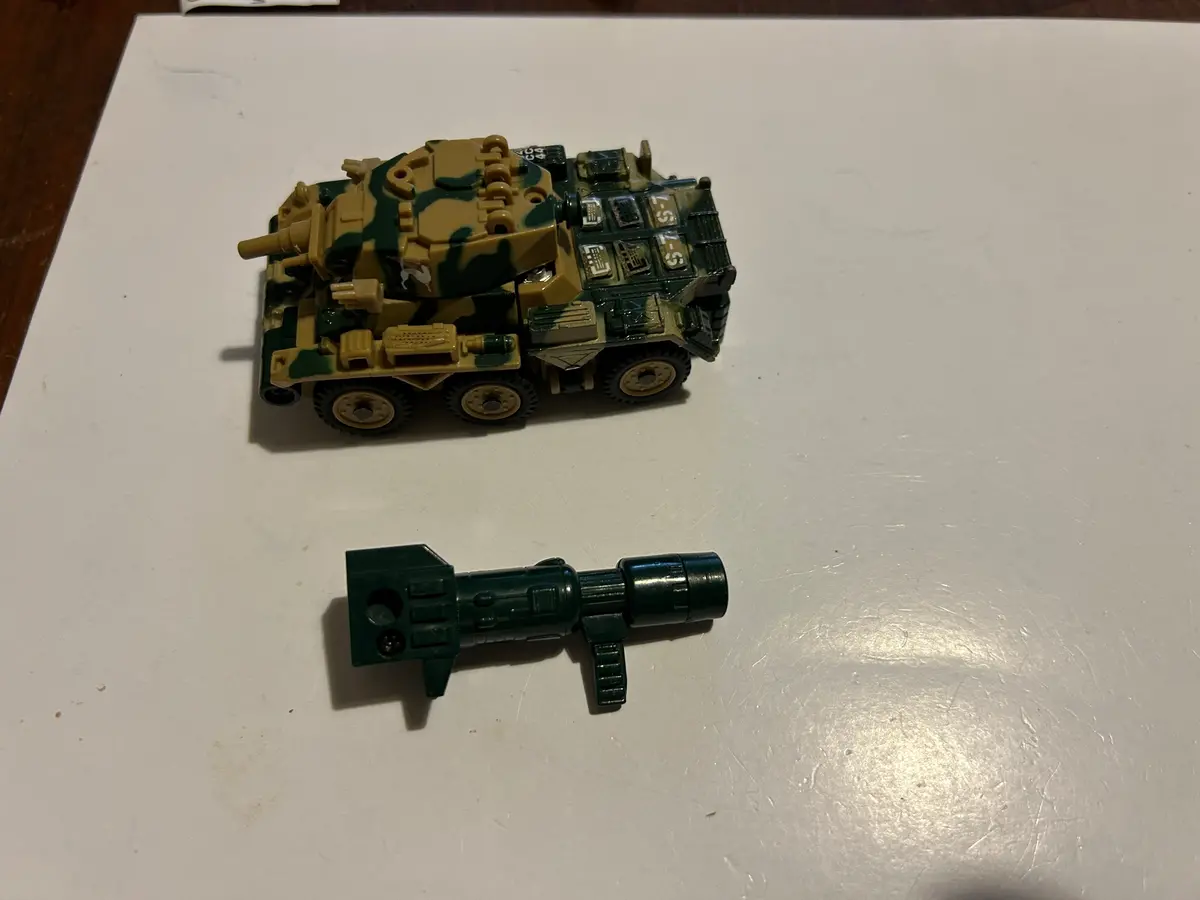 Gobots Super Defender 1