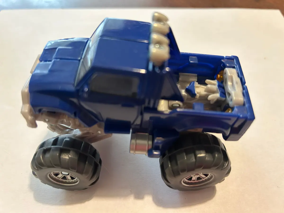 Tf Movie 2 Rotf Wheelie 1