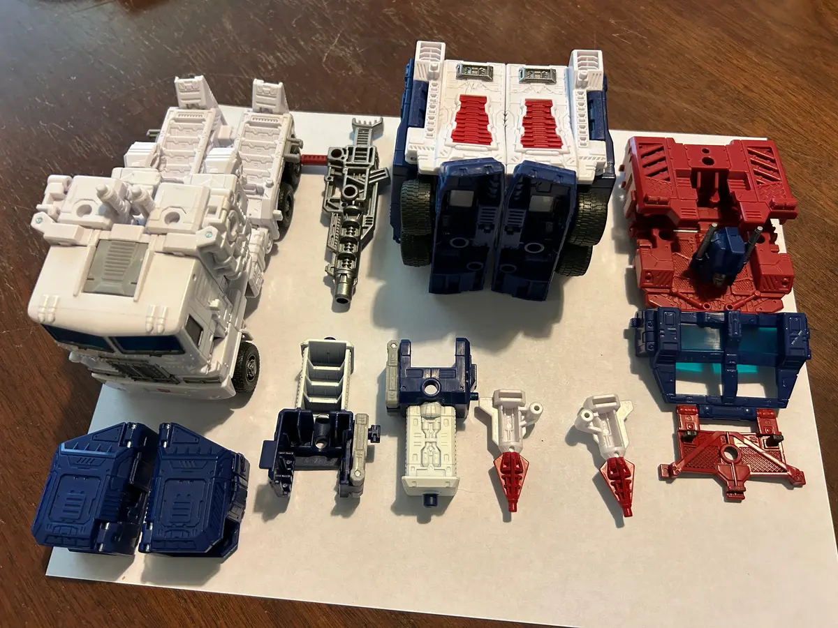 Tf Kingdom Ultra Magnus 1