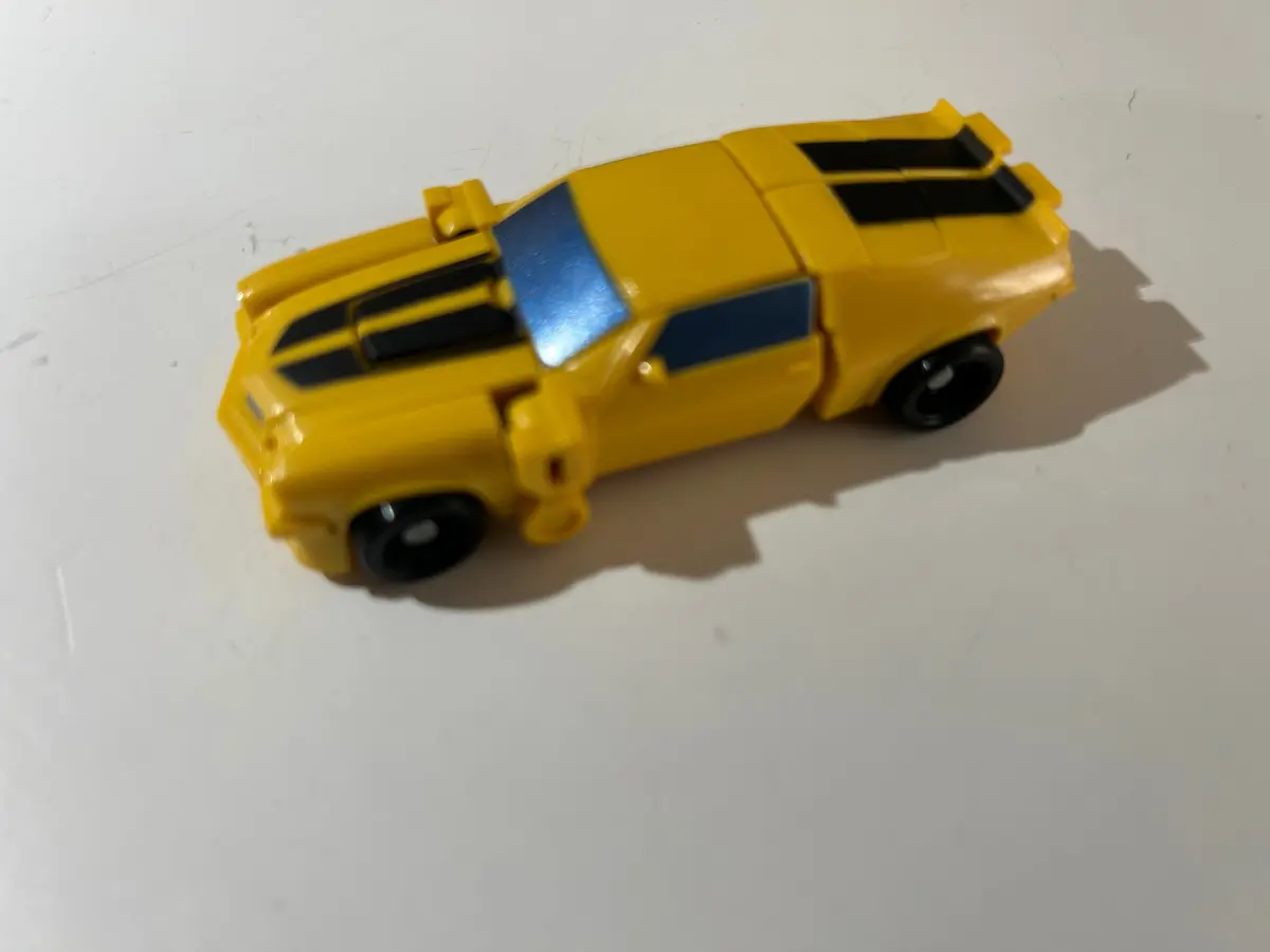 Tf Movie 1 Bumblebee Legends (67 Camaro) 1