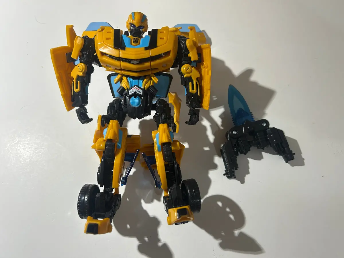 Tf Movie 1 Bumblebee Deluxe (Allspark Power Target Excl) 1