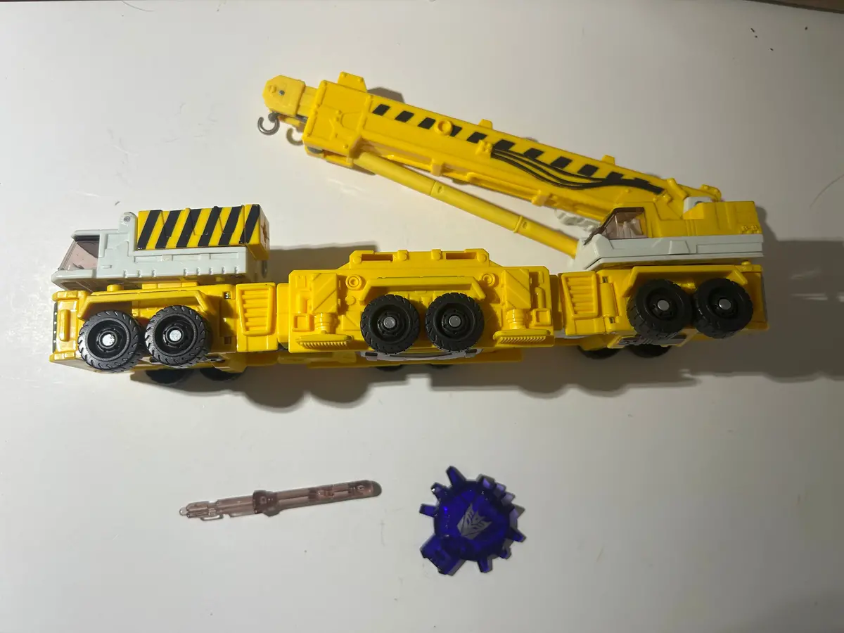 Tf Movie 1 Mudflap Voyager (Toys R Us Excl) 1