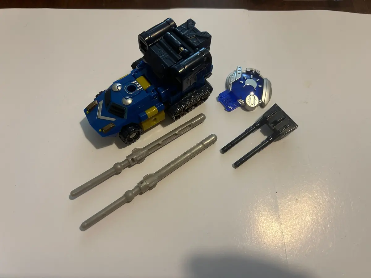 Tf Cybertron Scattorshot 1