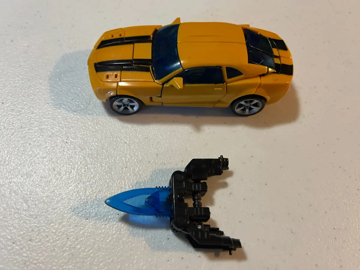 Tf Movie 1 Bumblebee Concept Camaro Deluxe Incomplete 1