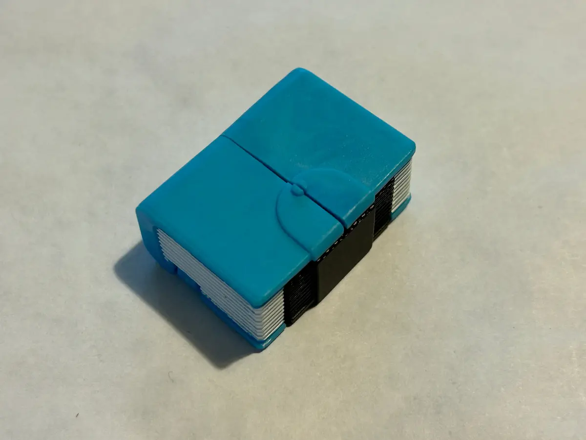Tf Botbots Series 1.0 Professor Wellread 1