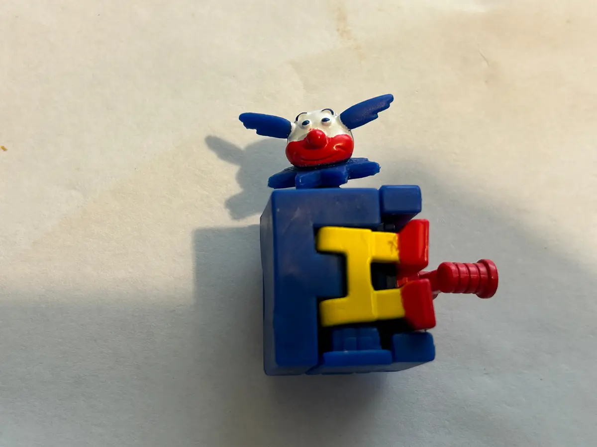 Tf Botbots Series 3.0 Pop O The Clown 1