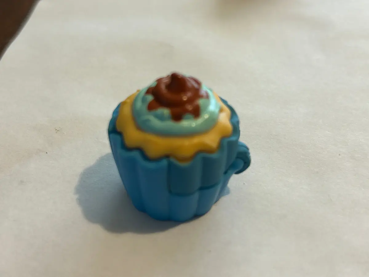Tf Botbots Series 3.0 Minniecake 1