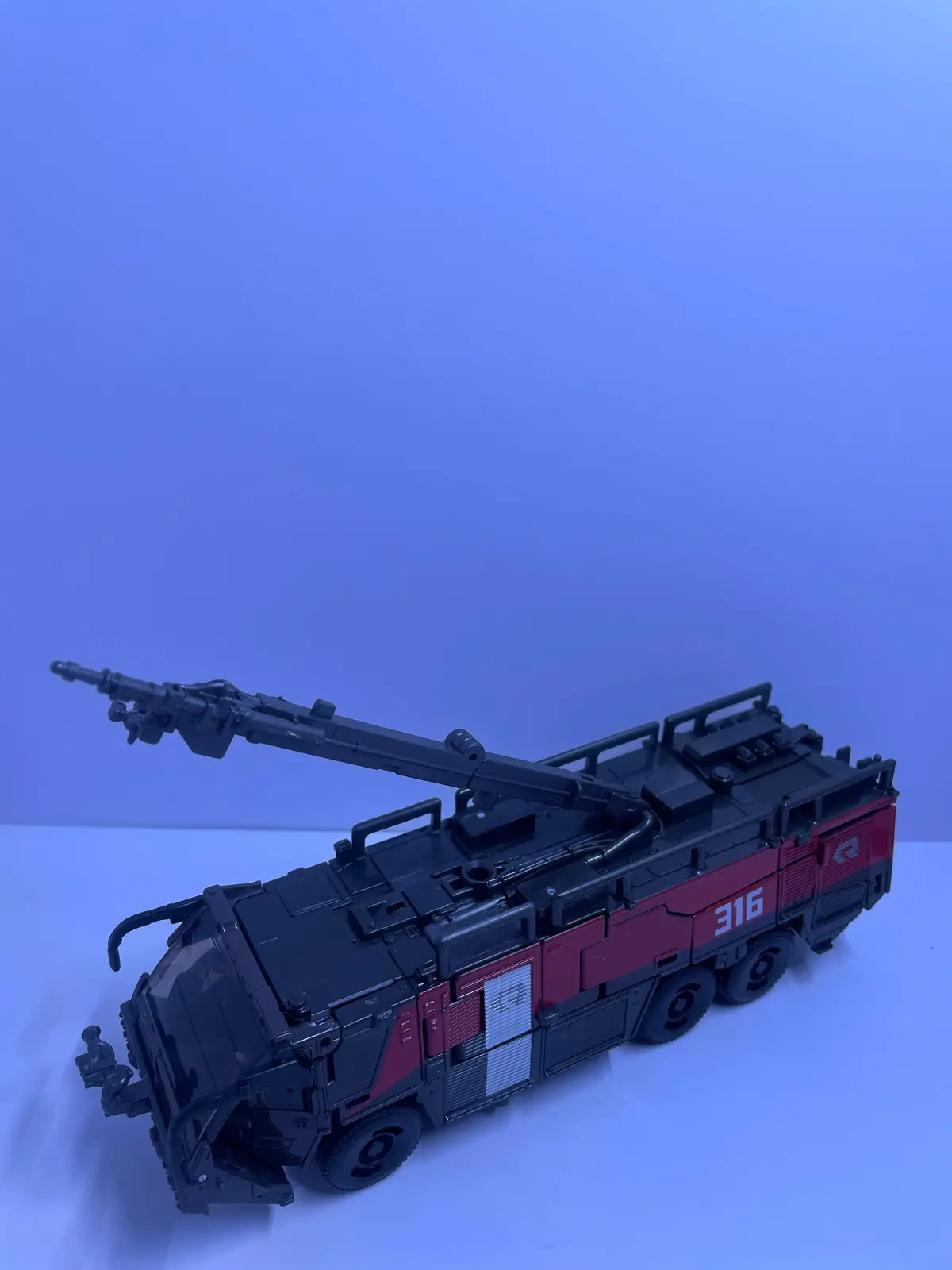 Tf Studio Series Dotm Sentinel Prime #61 1