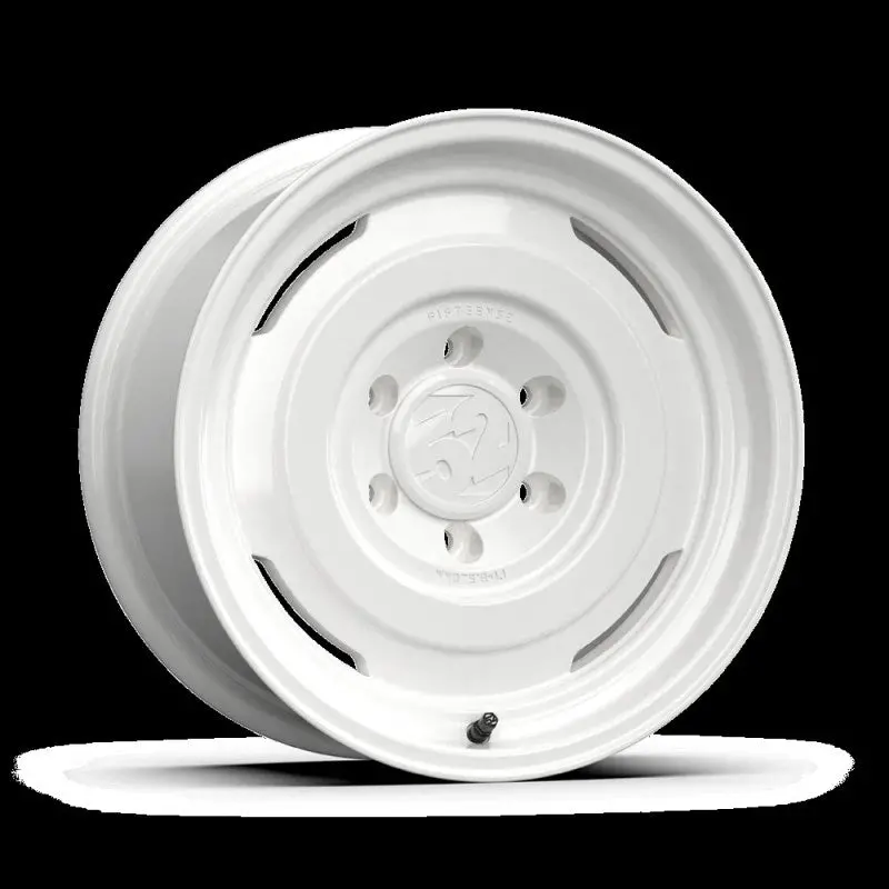 Fifteen52 Analog Hd Classic White Wheel – 17X8", 5X150, +25Mm Offset, 110.5Mm Cb 1